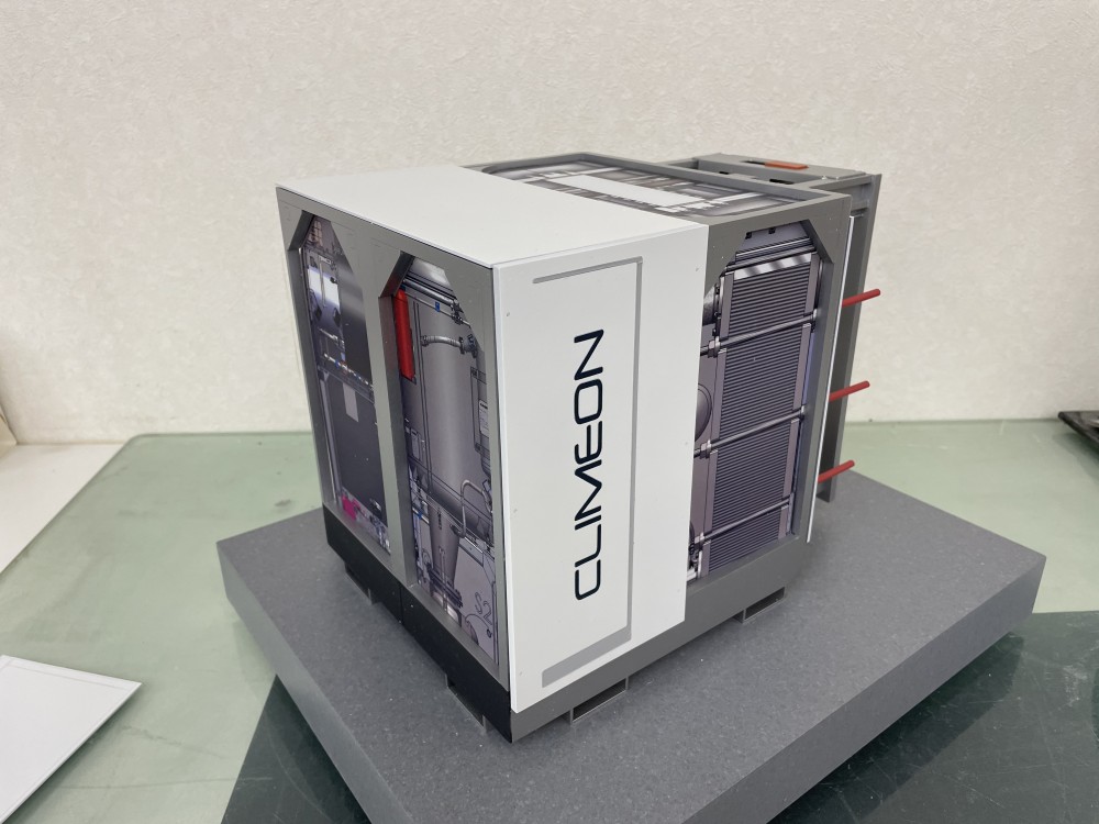 EF4940CD-83F0-433B-BB14-DCFD1944A6D4