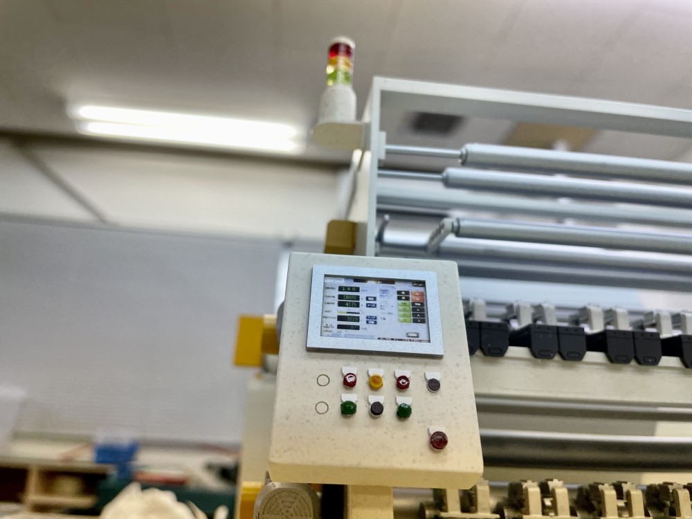 8880BDFF-9A85-44F7-B66E-A20B1033EB6B