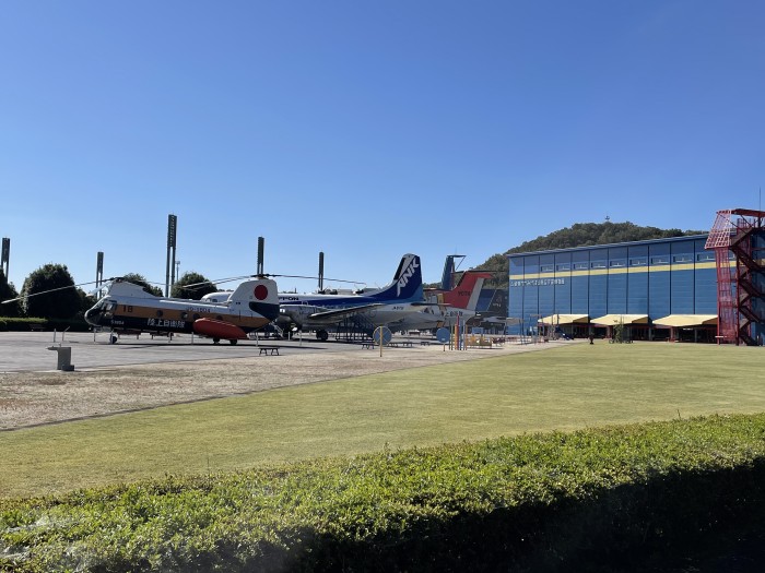 C4B7B348-3569-432C-A4CC-AE76BC7F9ED2