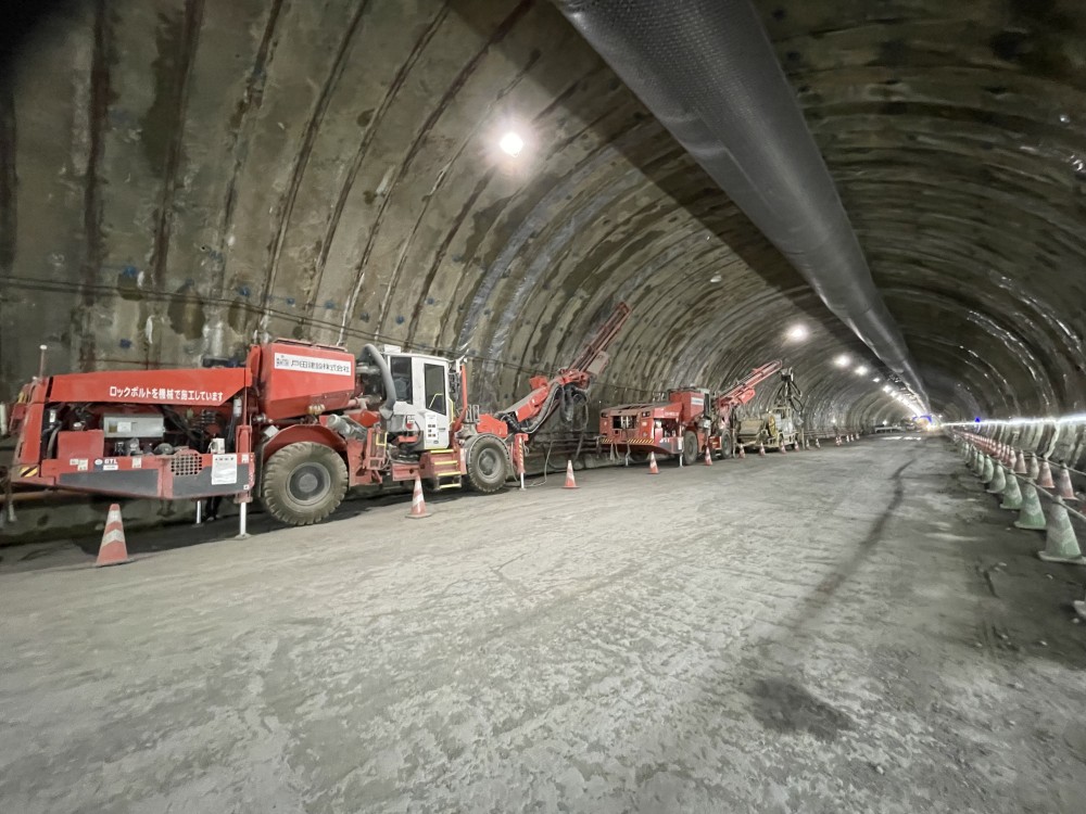 F49388E3-AECA-4CB1-B2A3-42BD06509305