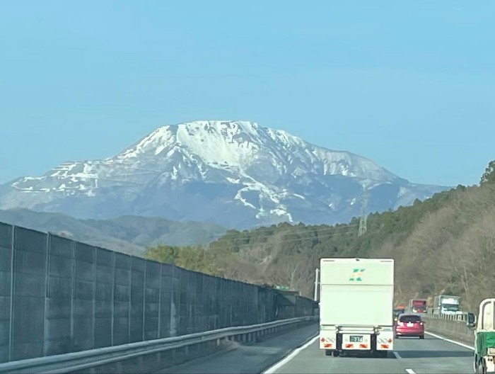 4F1168B4-AC75-443C-A19E-60171143F084