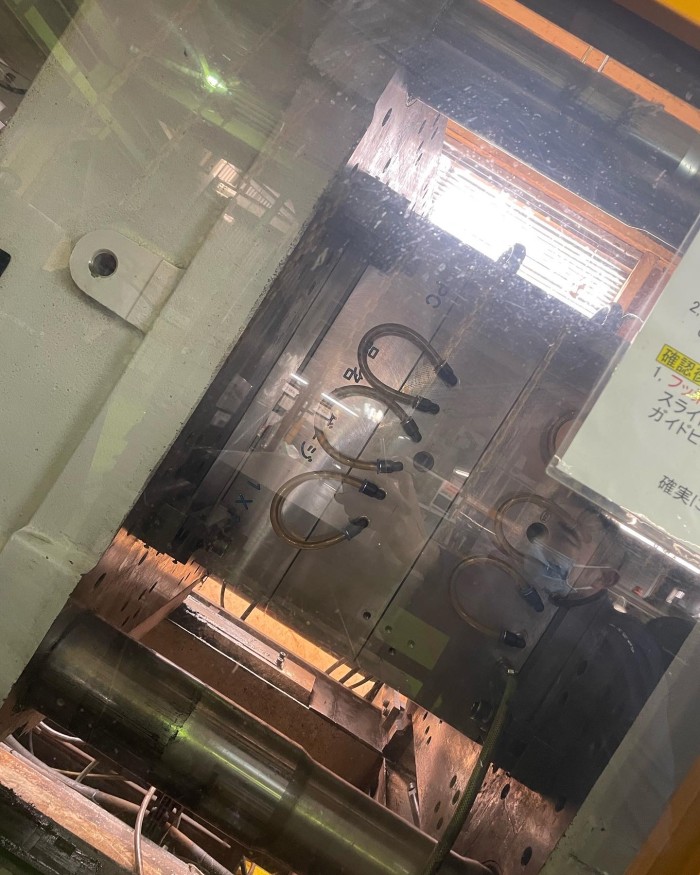 5206E8A5-CB4C-4312-9B3B-1A660F1A9C29