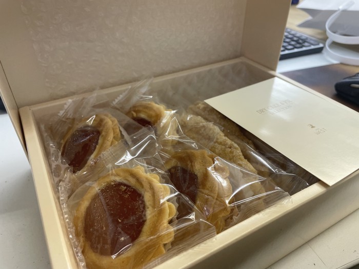 B775969D-40FA-46A3-BDA8-C60A66C0A970