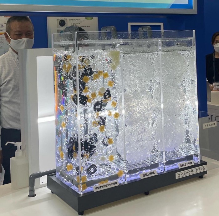 6D05456B-A44B-4A5E-AEF4-BF185C816736