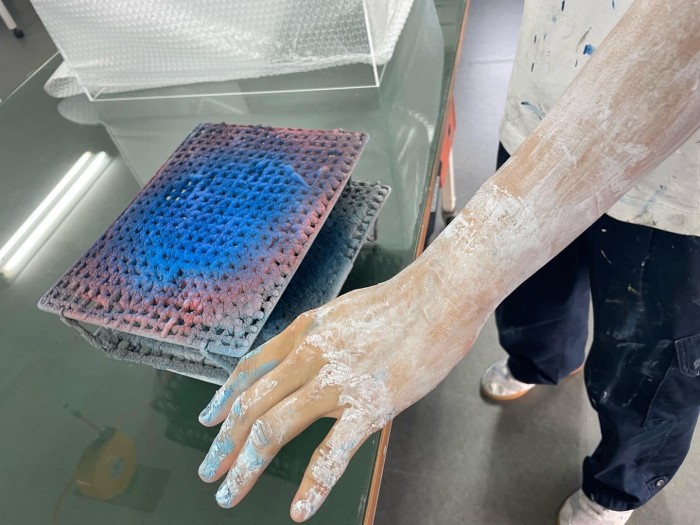 FA7F9EC2-6A5C-4CE5-8B8F-33D23186532F