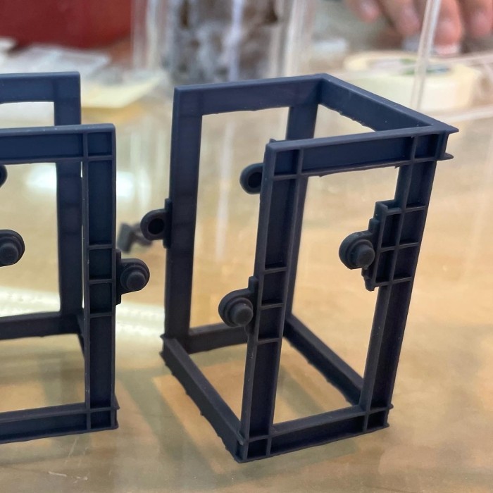 E2AF0AE5-FB87-436F-B921-35030F68C067