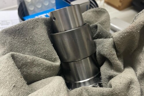 AE6439E2-8233-4F3F-8216-5C00FED64D53