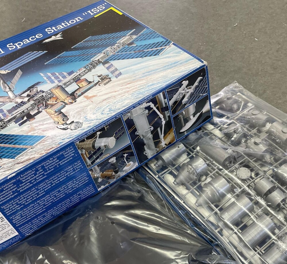 ISS_宇宙ステーション模型 | 株式会社和模型工房