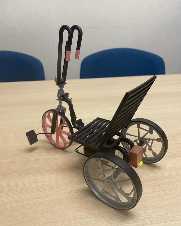 89192048-3E28-4A83-B5CF-1D789E10307A