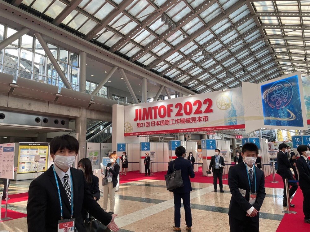 CC163A49-7B76-4CCE-A27E-23CEFE7B8283