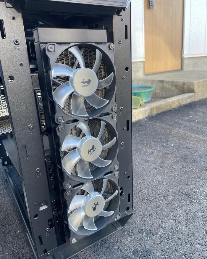 12F58452-CF59-422A-9077-CC1C4A7E30DA