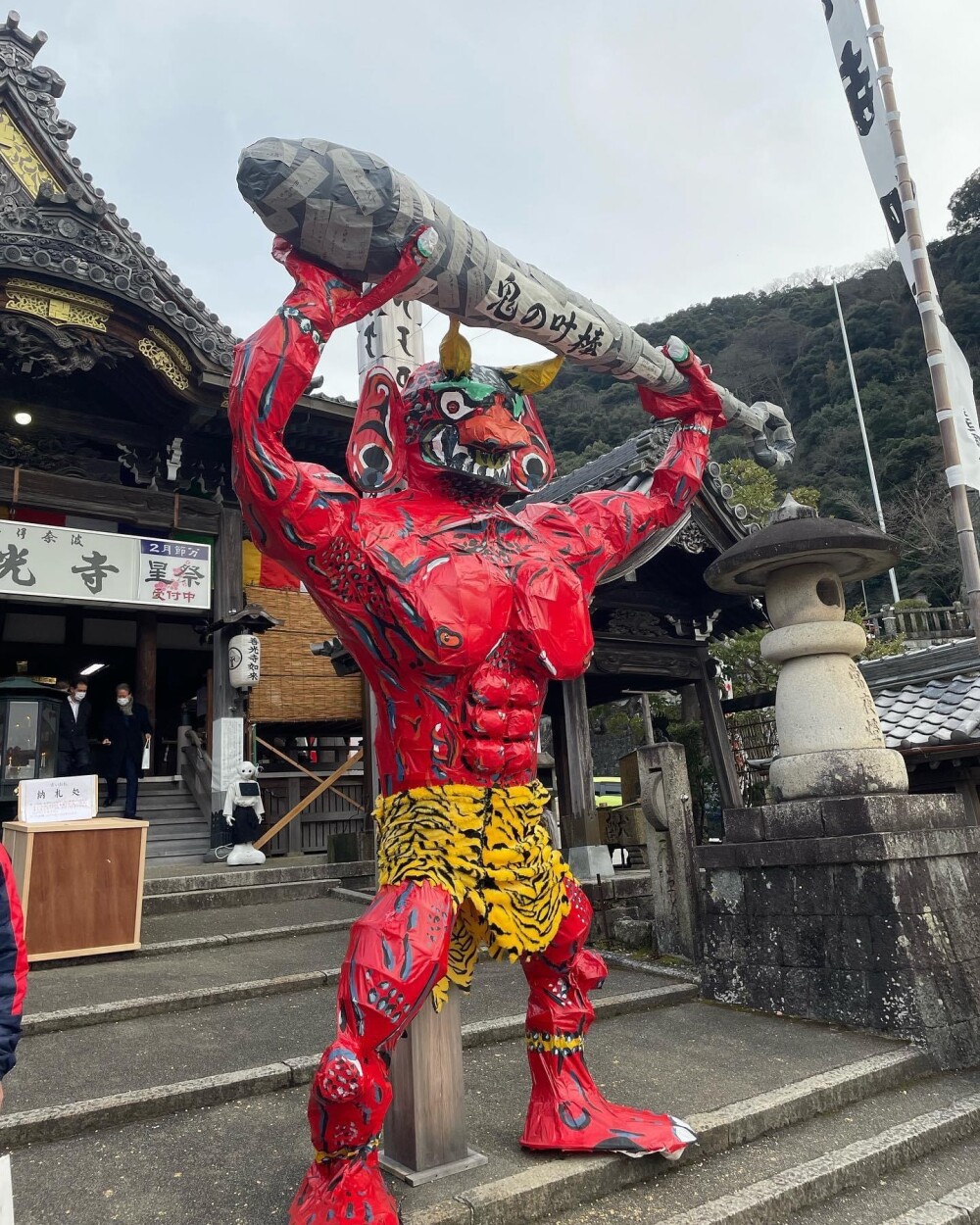 5EEB2CB6-7FFA-4F6E-81CE-CF4BFB7A3137