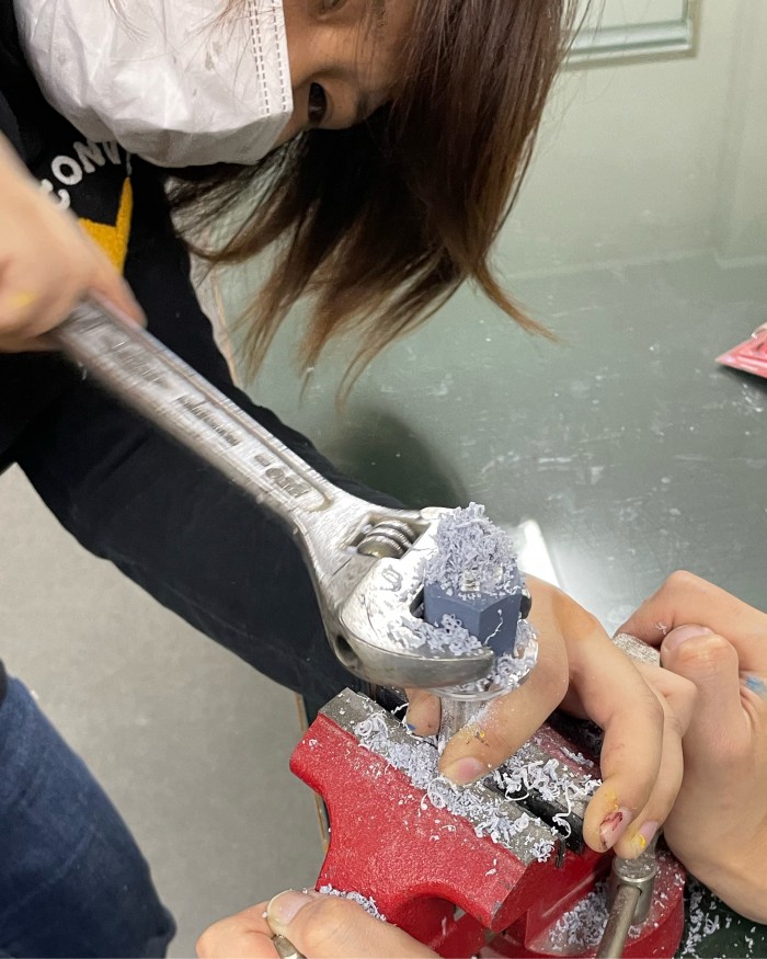 00CBE388-BD6A-4F02-8C0A-FF5DCF1B748E