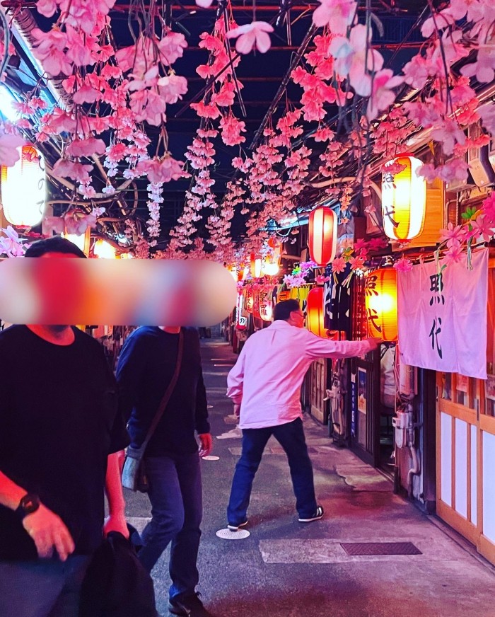 40997895-0E79-4D2A-9A96-8A36E64BD688