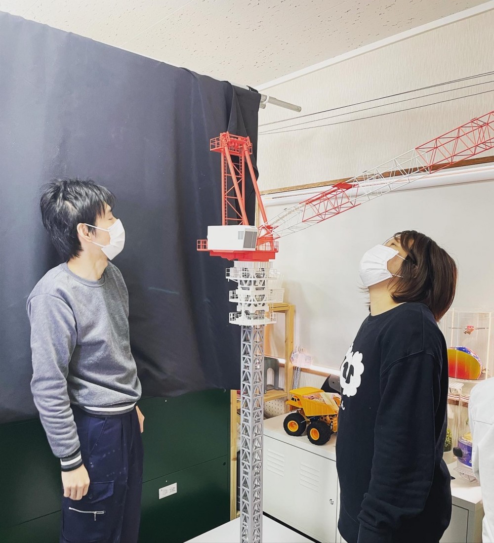 332958FA-D394-4E44-8C17-294C43640F98