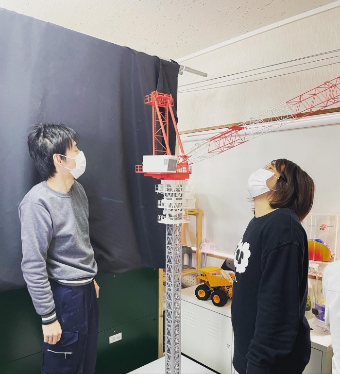 332958FA-D394-4E44-8C17-294C43640F98