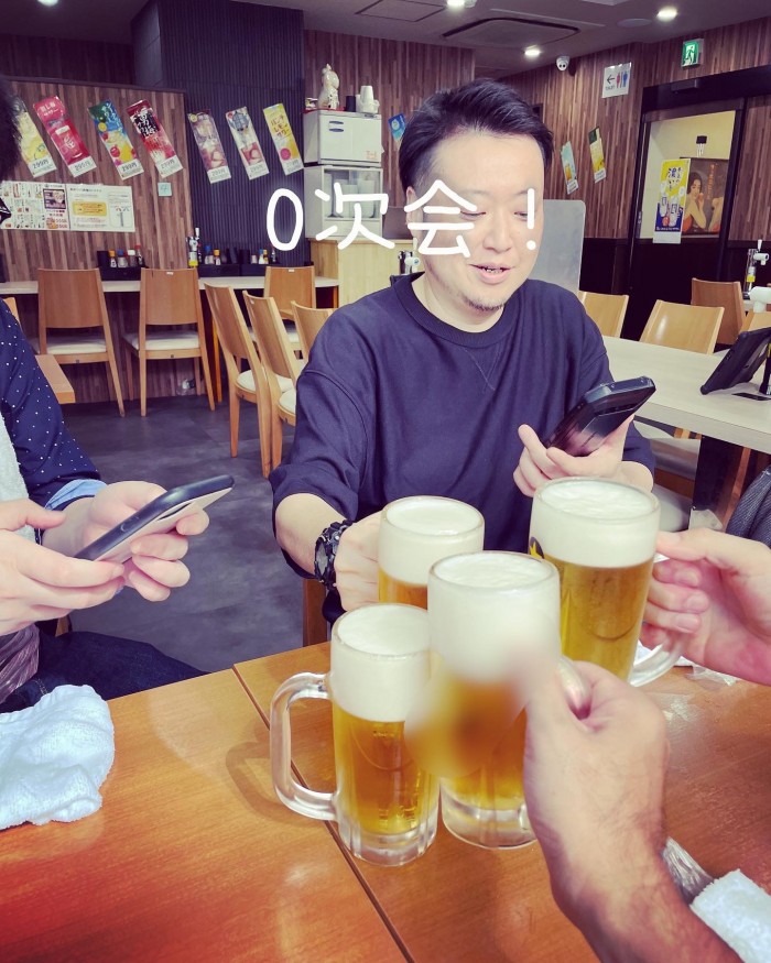 E0A56960-45E4-4099-80B2-A162FD0A8EEC