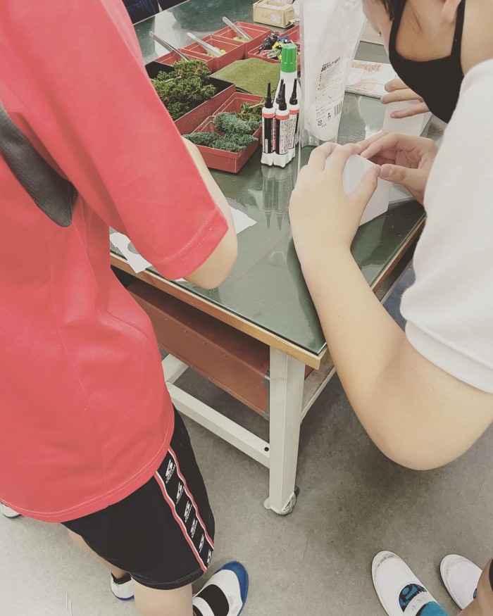 396A2A09-D46A-4F5E-A92B-FCD3995F9F5C