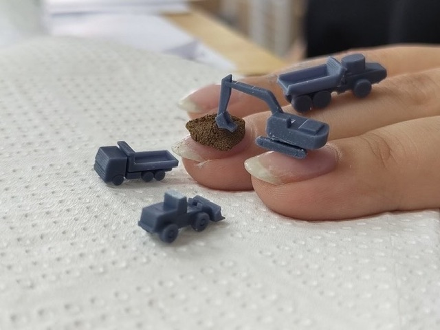 7DACFDE5-33EC-44F9-90EF-8E1487C4C1D9